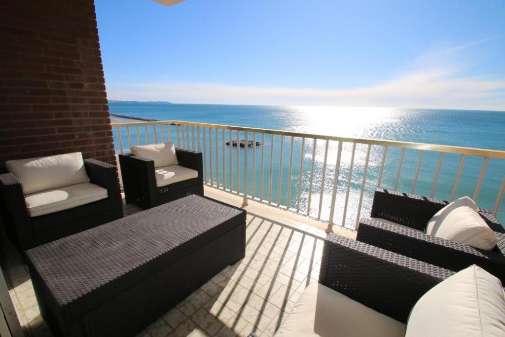 شقة Apartamento Vistas Al Mar كامبريلس المظهر الخارجي الصورة